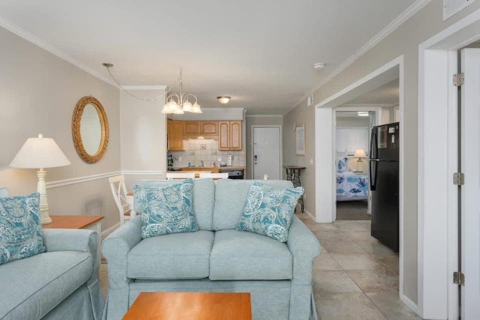 Tennis Villa E22 - 2BR Villa Steps to Beach House in Hilton Head Island