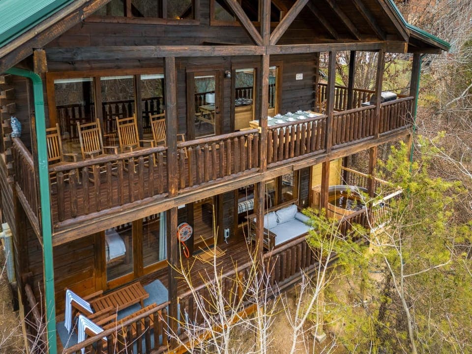 Natural landscape, Hot Tub, View (from property/room), Balcony/Terrace, Seating area