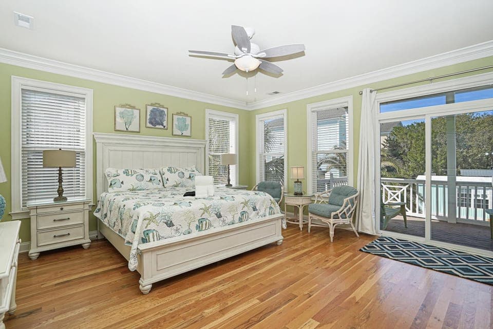 Bed, Day, Balcony/Terrace, Bedroom, furniture