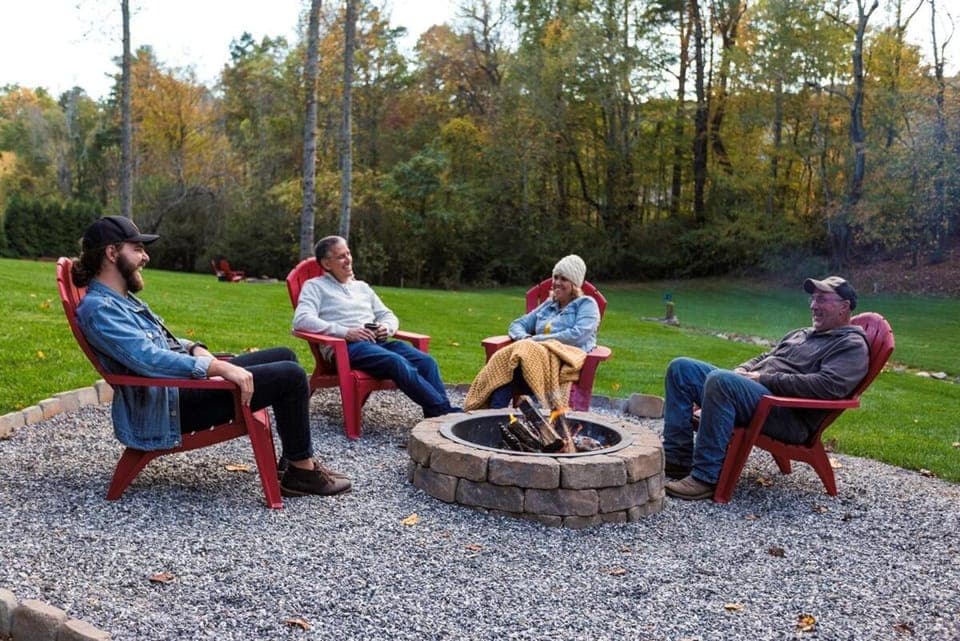 Cedar Cottage Private Hot Tub Spotless House in Bent Creek