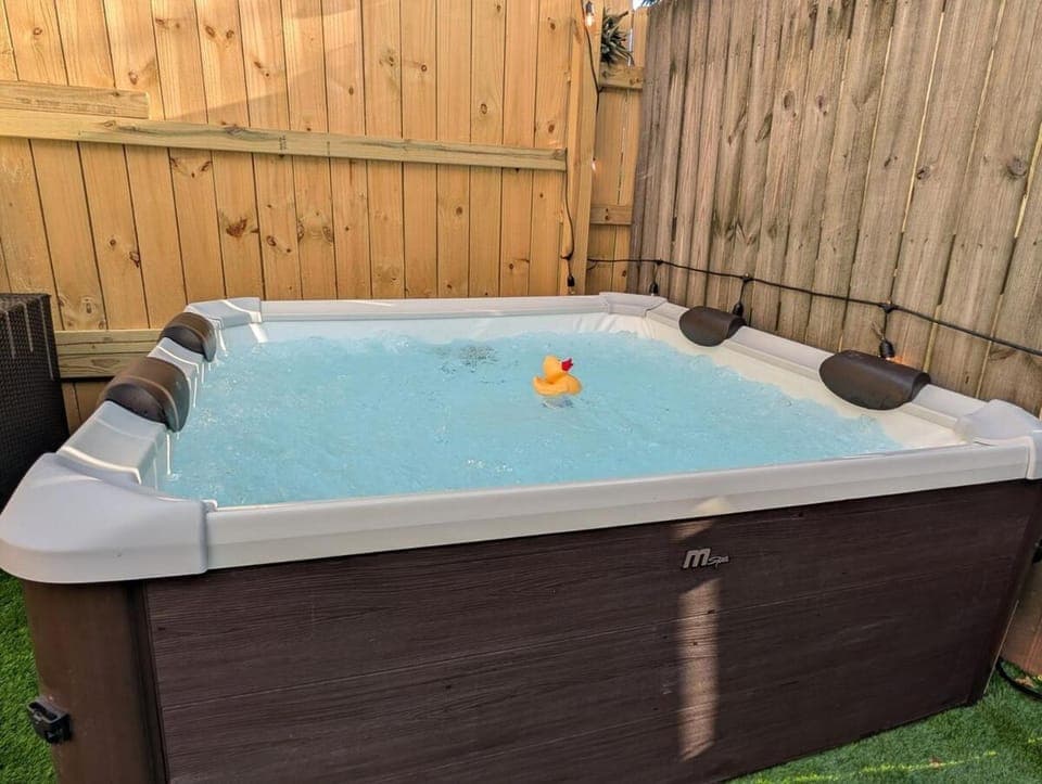 Movie Night Retreat I Hot Tub I Games I Theater Villa in Murfreesboro