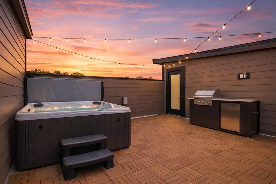 NEW Modern Nashville Escape with Rooftop Hot Tub Apartment in Berry Hill