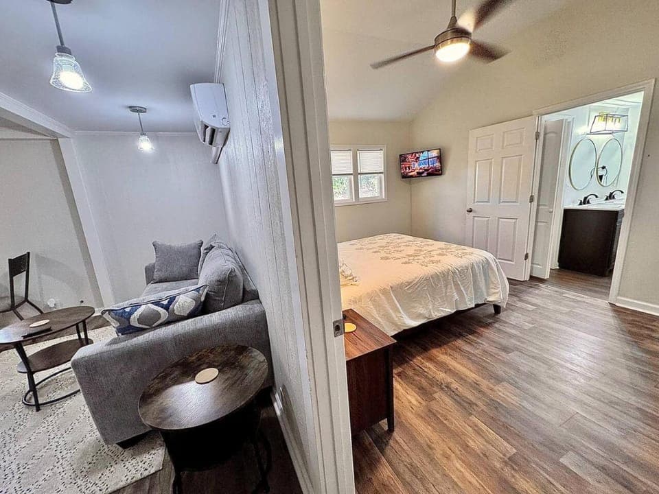 The White Brick Escape House in Port Royal