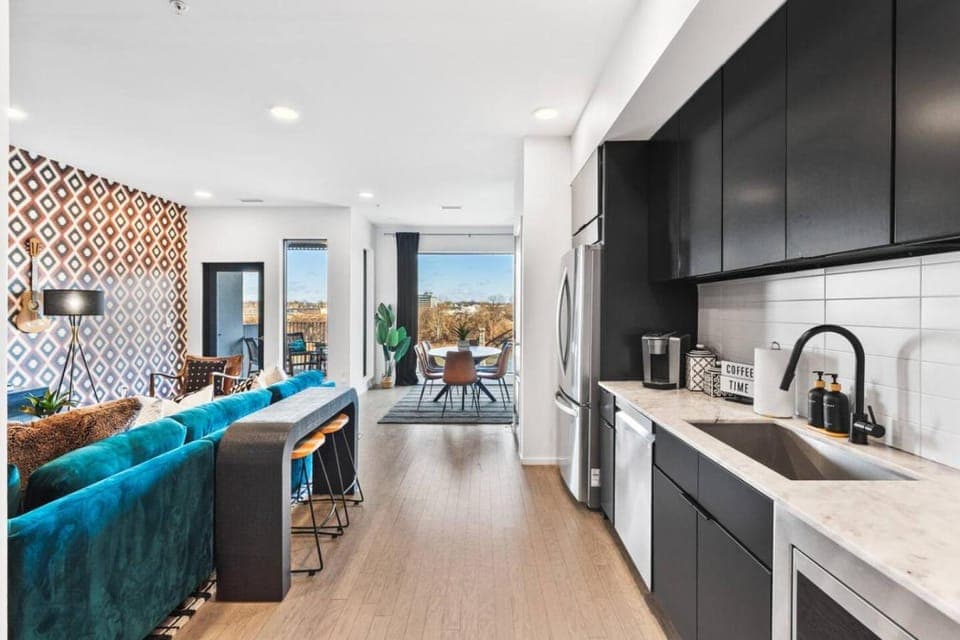 Kitchen or kitchenette