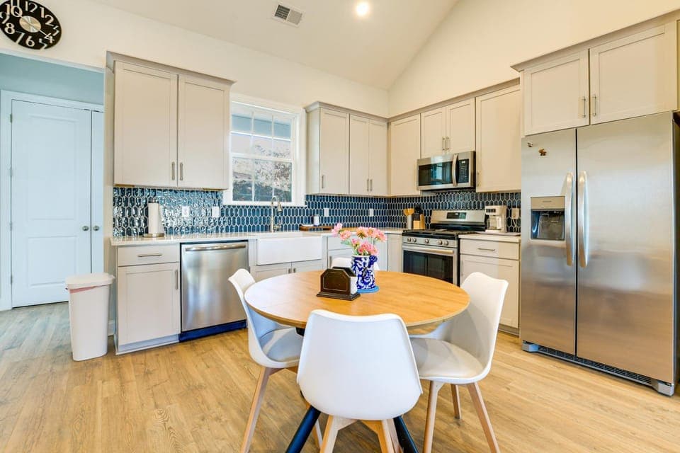 Lake Greenwood Access: Modern Escape w/ Patio! House in Lake Greenwood