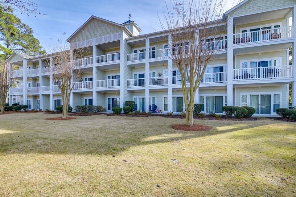 Golfer’s Paradise w/ Pool! 6 Mi to Myrtle Beach House in Carolina Forest