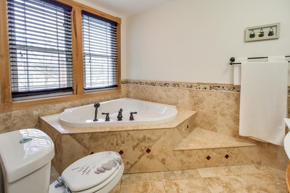 Toilet, Bathroom, Bath, towels