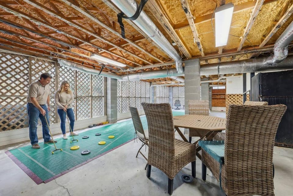 Coastal Luxe Retreat - Heated Pool & Spa - Games House in North Forest Beach