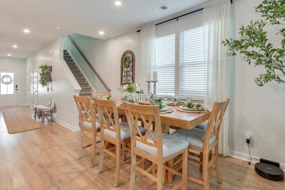 'Palmetto Breeze Retreat' Pool & Coastal Elegance House in Bluffton
