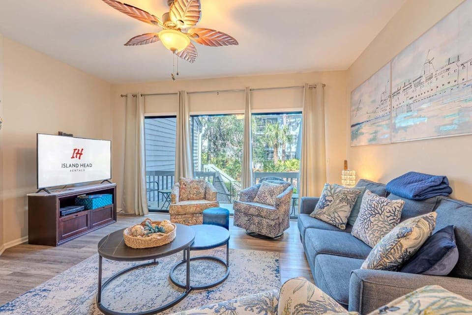 5-Min Walk to Beach - Coligny - Pool - OceanBreeze Apartment in South Forest Beach