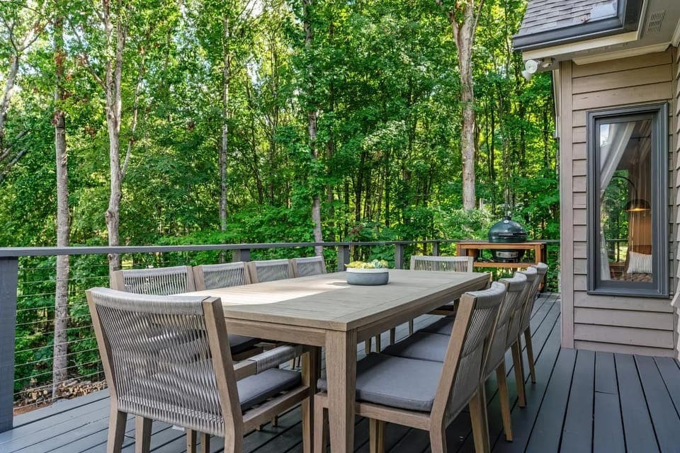 Lake Oconee - Waterfront, Dock & Hot Tub House in Lake Oconee
