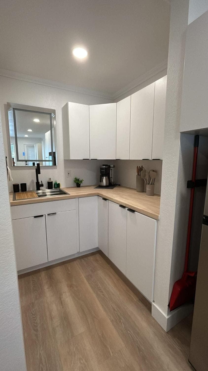 #4 Hygge Hus Hotel - Double Room Suite Connectable House in Andrews