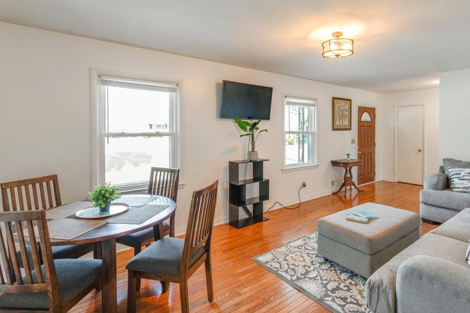 Near Medical Centers & Fort Jackson! Quiet Home House in Dentsville