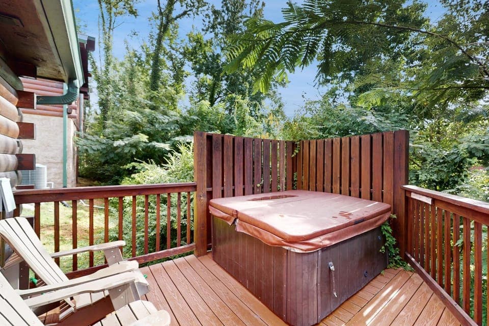 Charming 2 Unit Cabin Sleeps 16 2 Hot Tubs Grill Cabin in Pigeon Forge
