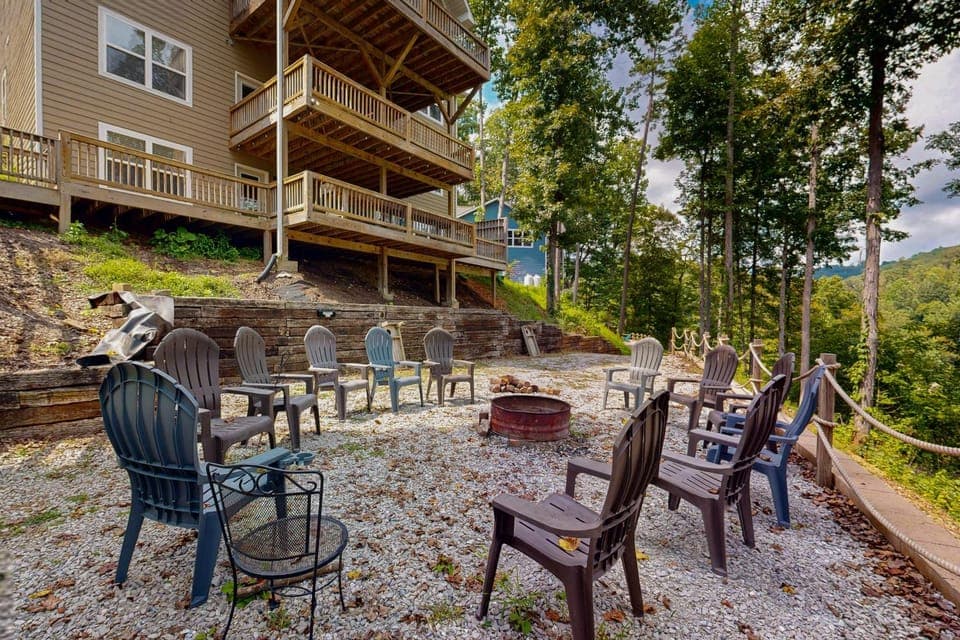 Stunning Lakeview Home Game Room Dock Hot Tub House in Norris Lake