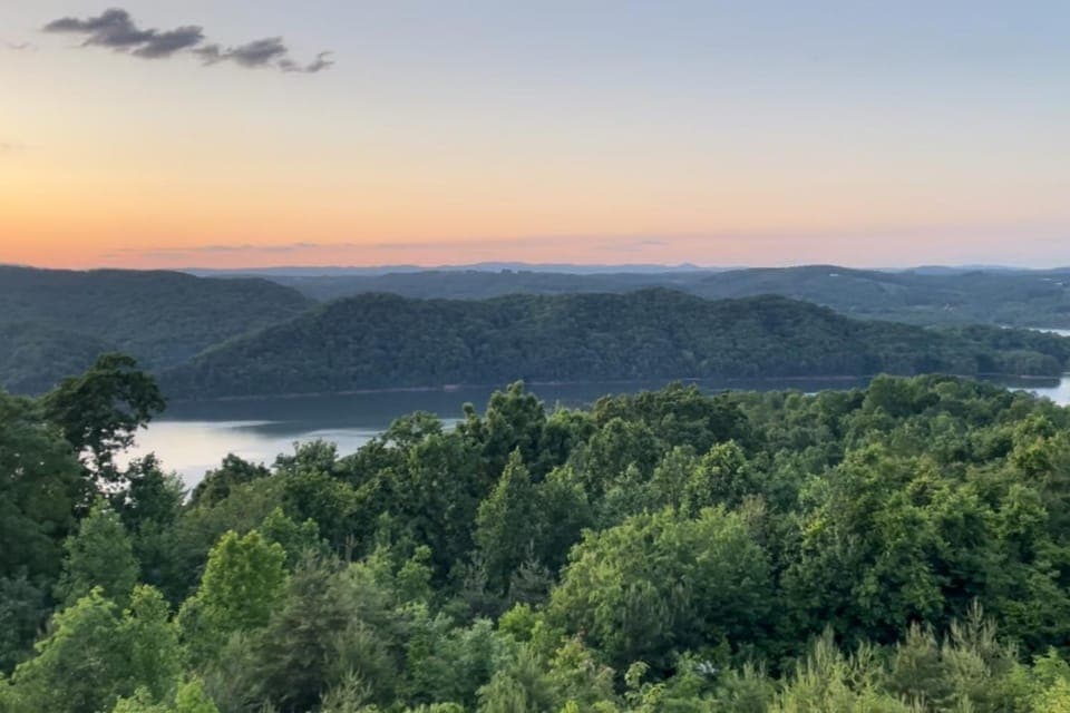 Panoramic Lake Norris Views Sleeps 12 Deck Games House in Norris Lake