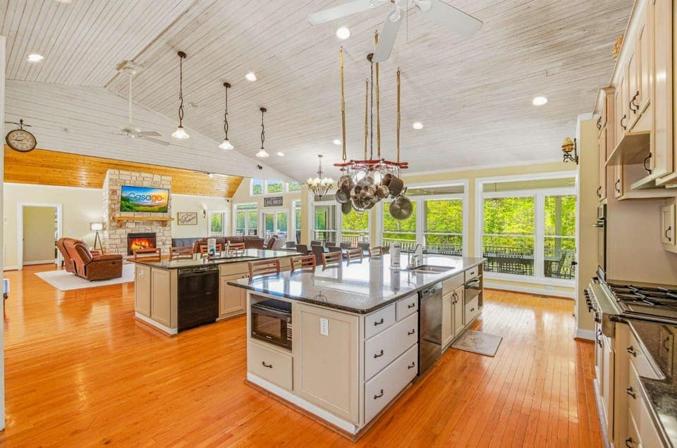 Lakefront Retreat N Norris Lake Dock W Slide Games House in Norris Lake