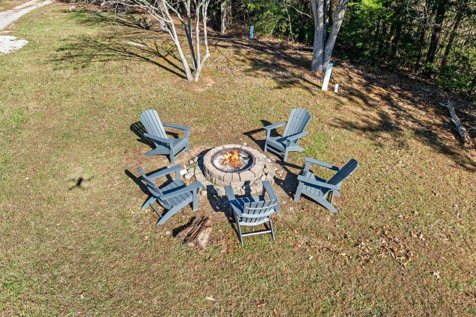 Serene Lodge Style Cabin Sleeps 9 Hot Tub Firepit Cabin in Sevier County
