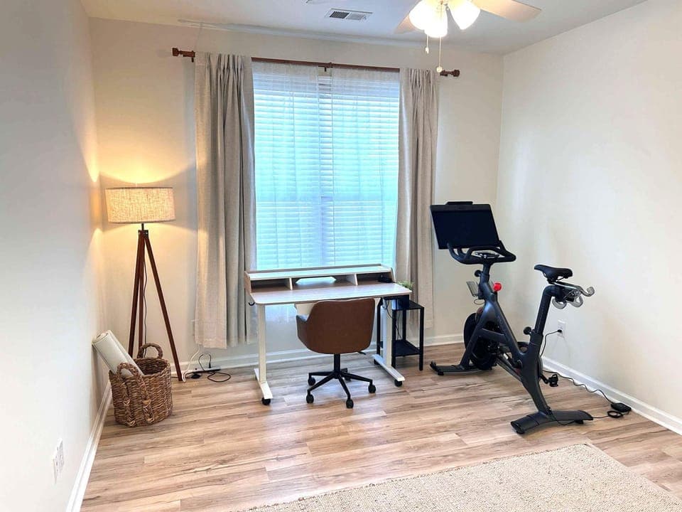 Water Views, Peloton Bike & Office Near Charleston House in Goose Creek