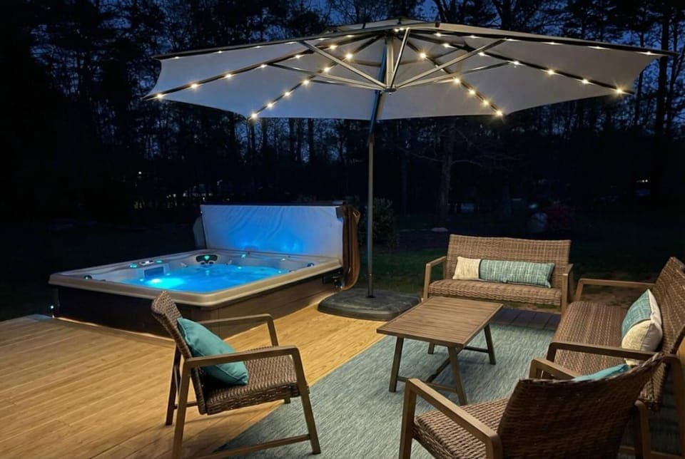 Pennsylvania - Countryside Retreat with Hot Tub, Fire Pit and Huge Yard House in Asheville