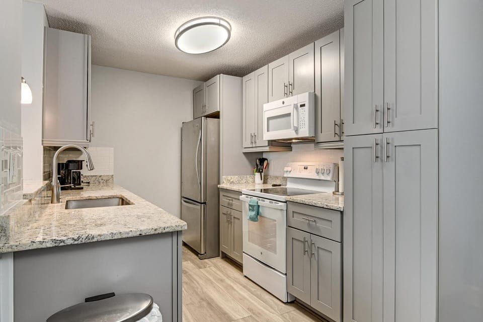 2 Mi to Shore: Surfside Beach Condo w/ Pool Access House in Garden City