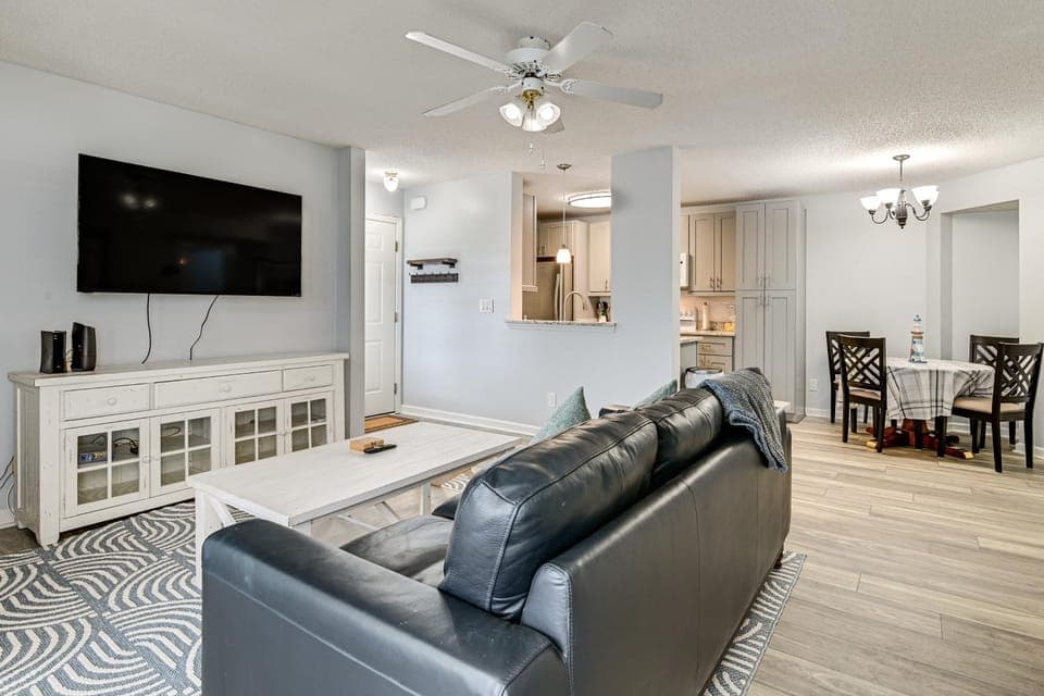 2 Mi to Shore: Surfside Beach Condo w/ Pool Access House in Garden City