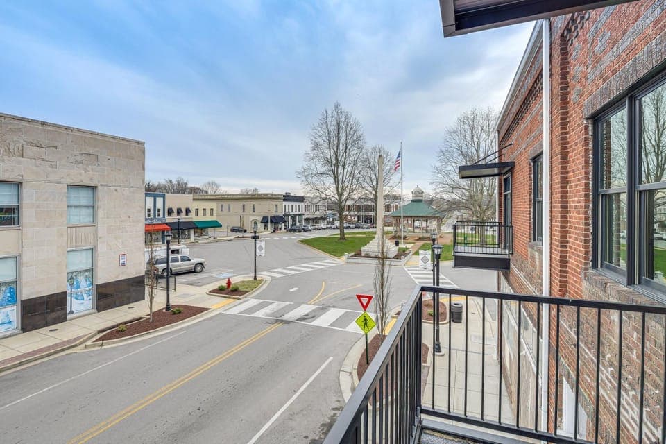 On Dtwn Square! Chic Lawrenceburg Condo w/ Balcony House in Tennessee