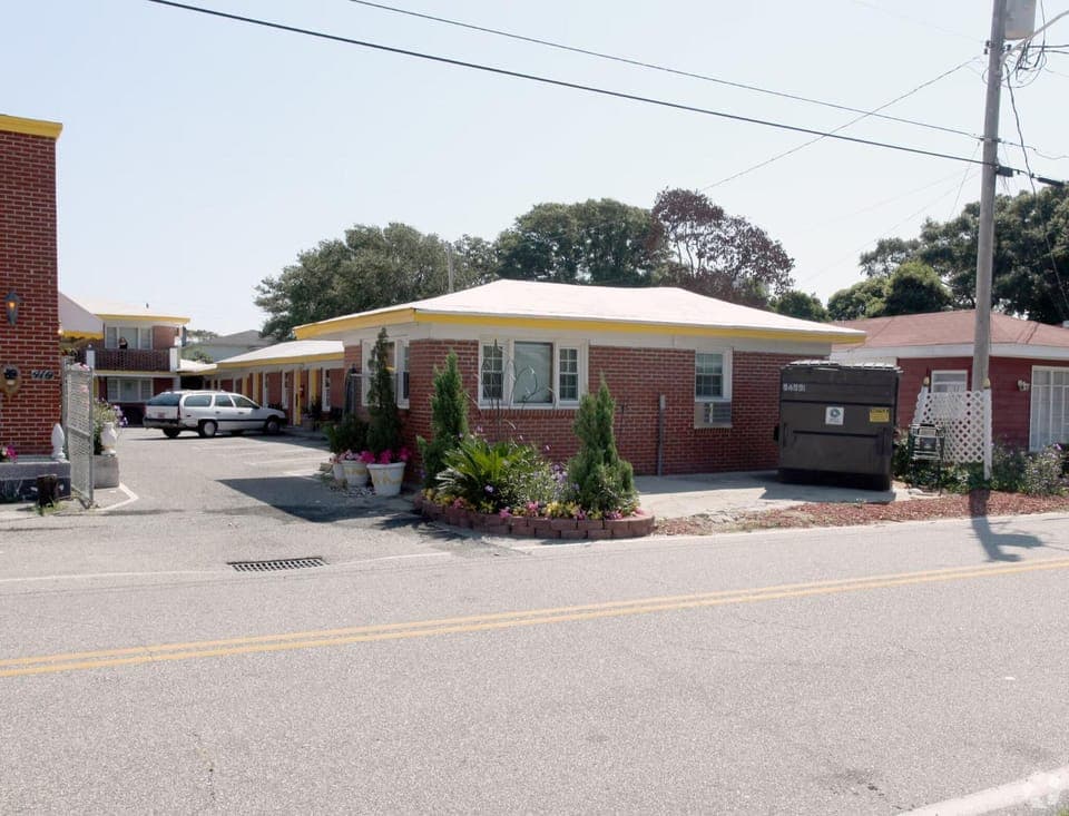 Property building, Street view