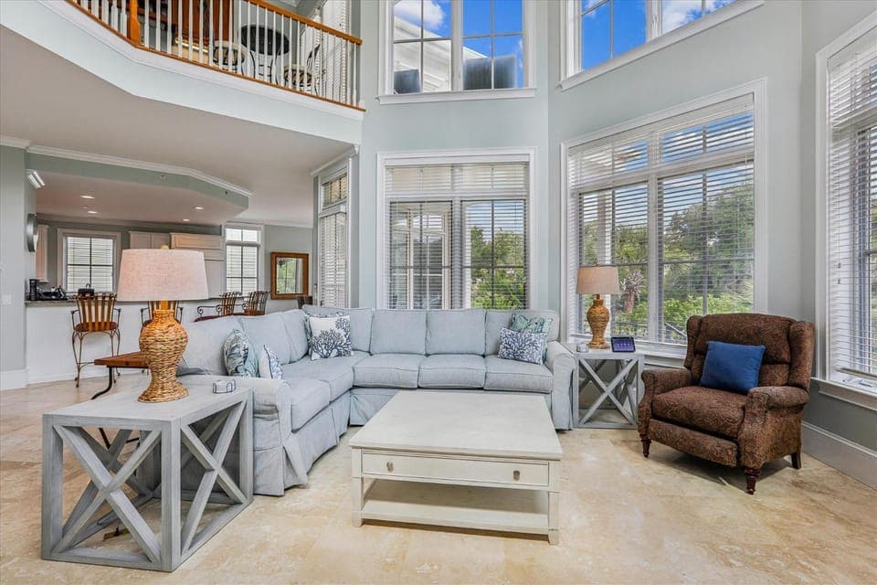 10 Knotts Way. House in North Forest Beach
