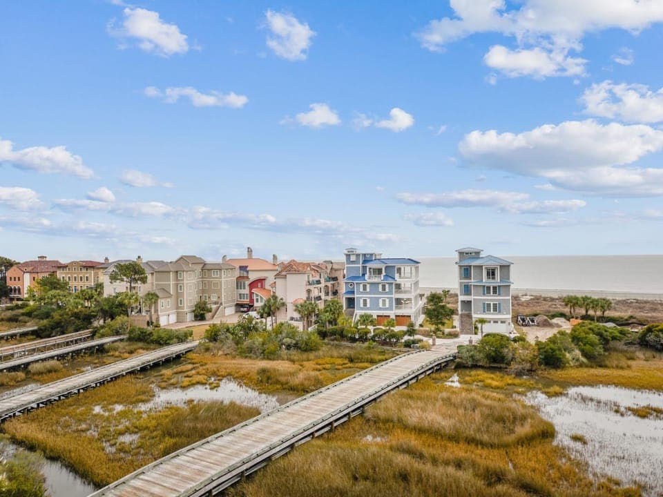 13 Bradley Circle. House in Hilton Head Island