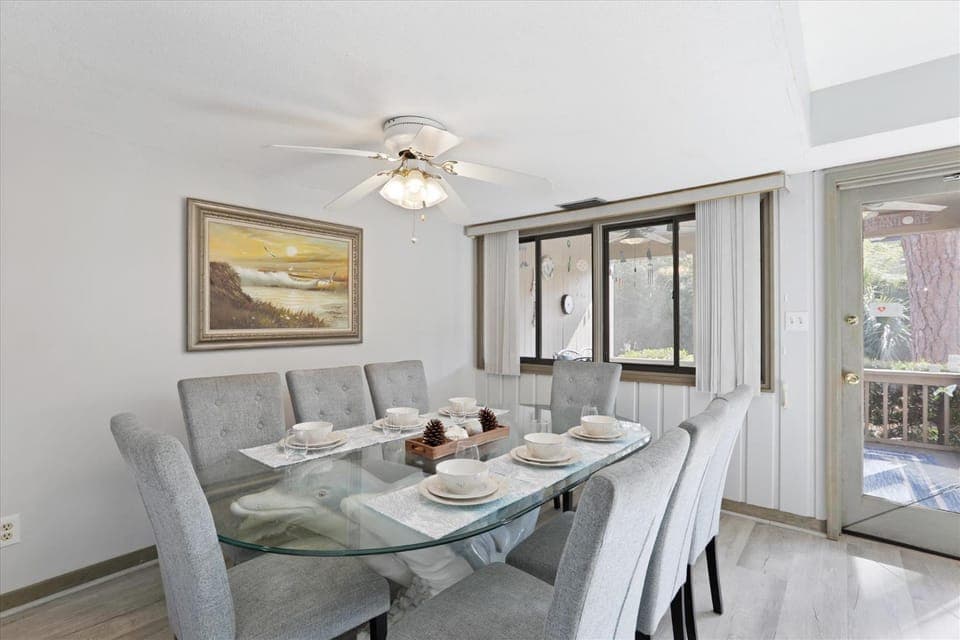 1402 South Beach Villa. House in Hilton Head Island