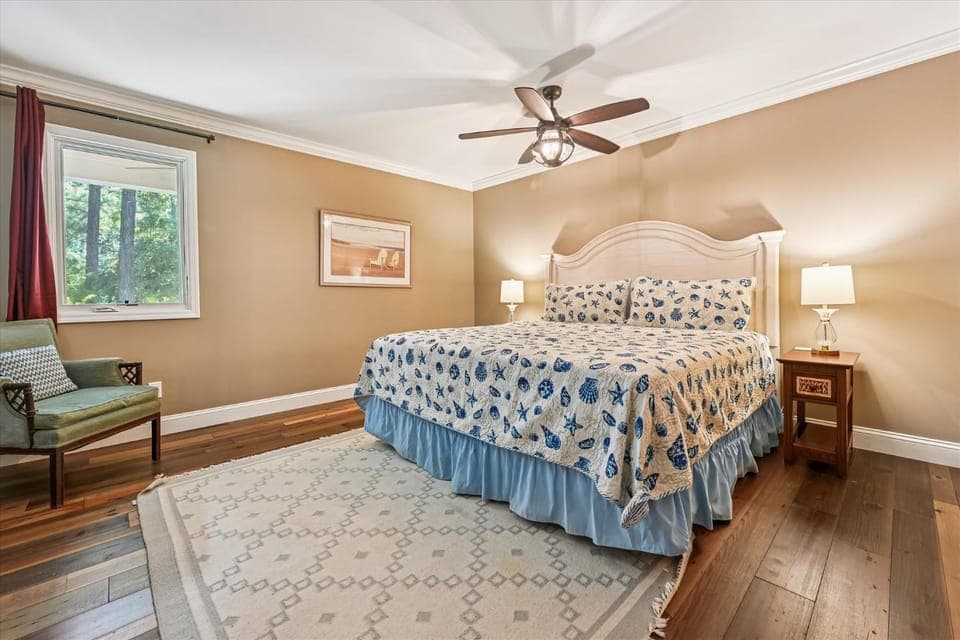 Bed, Bedroom