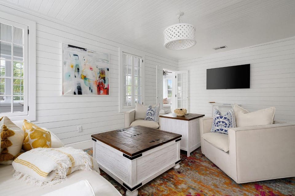 Beach Bungalow Upper Unit Steps To Shore Apartment in Isle of Palms