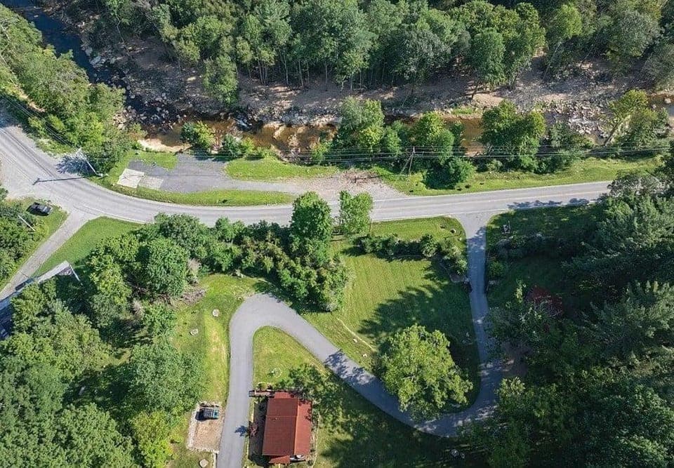 Ripple Run at Eagles Nest House in Elk Valley