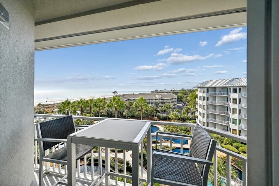 Day, View (from property/room), Balcony/Terrace, Seating area, Pool view, furniture