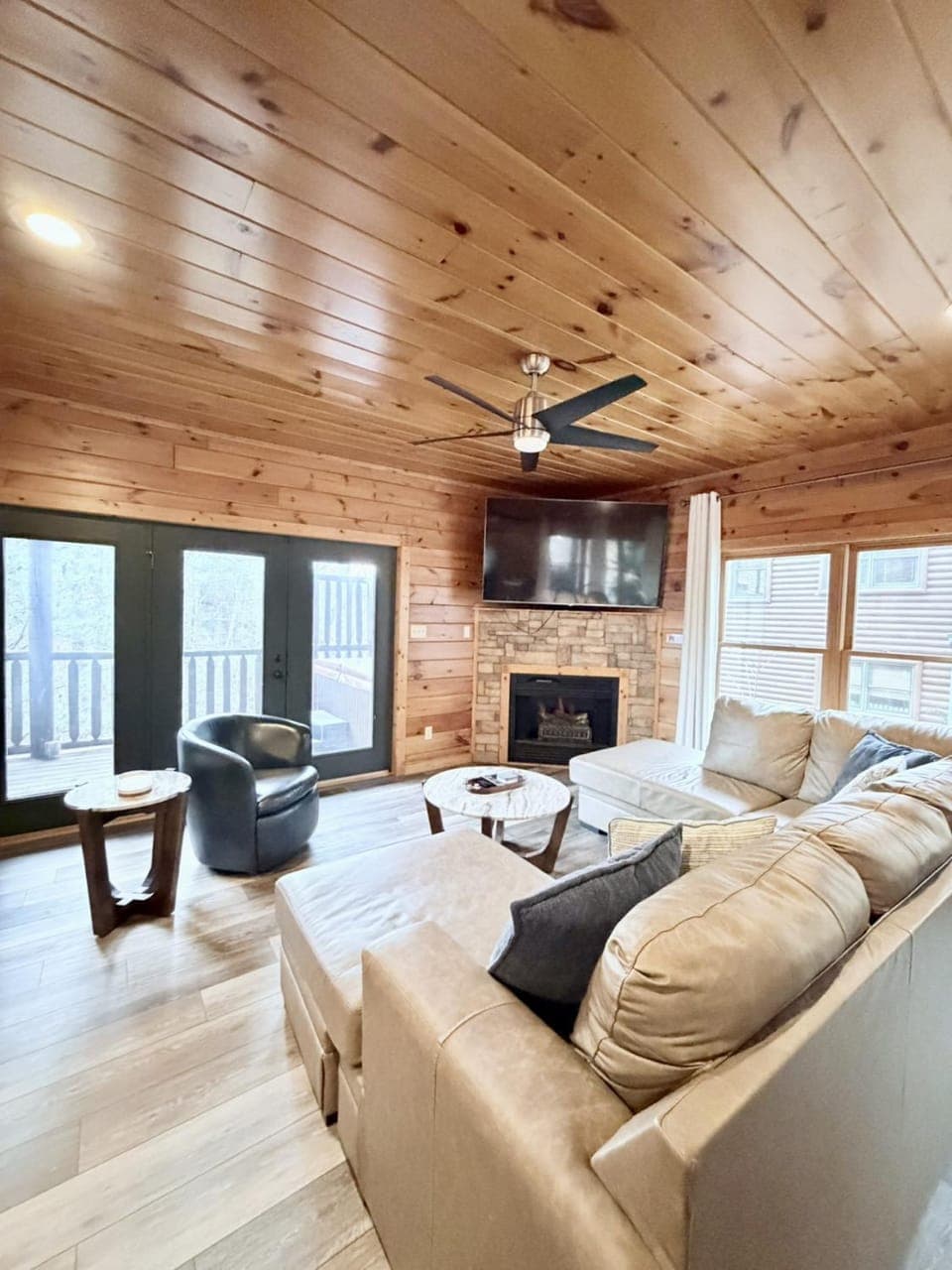 Firefly Lodge Gatlinburg Cabin Perfection Cabin in Gatlinburg