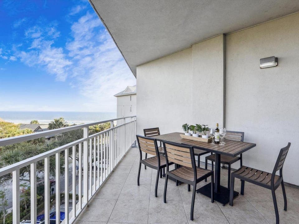 2409 SeaCrest by Beach Properties of Hilton Head House in North Forest Beach