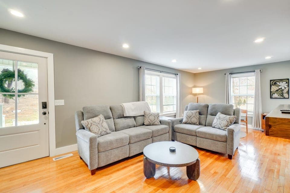 Contemporary Family Home Near Cherokee Lake! House in Morristown
