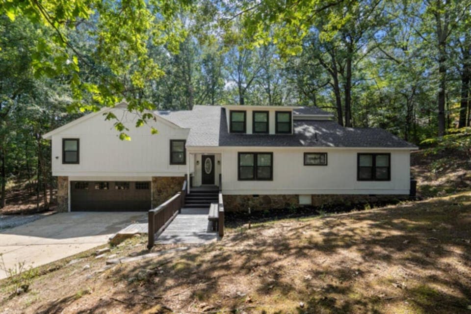 Luxury 6BR Private Estate Spa Bath Theater 2 Acres House in Cordova