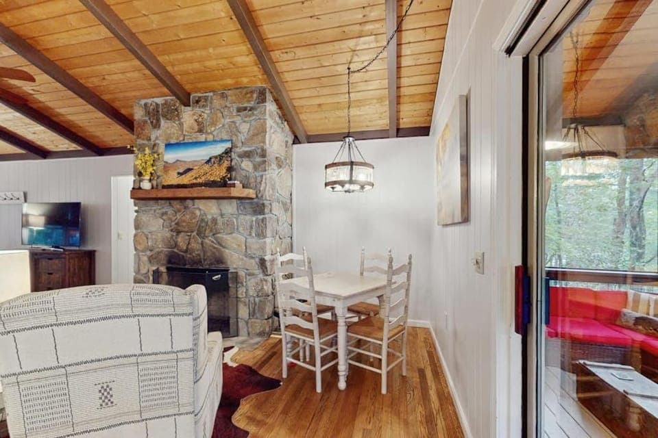 Campfire Hideaway House in Highlands