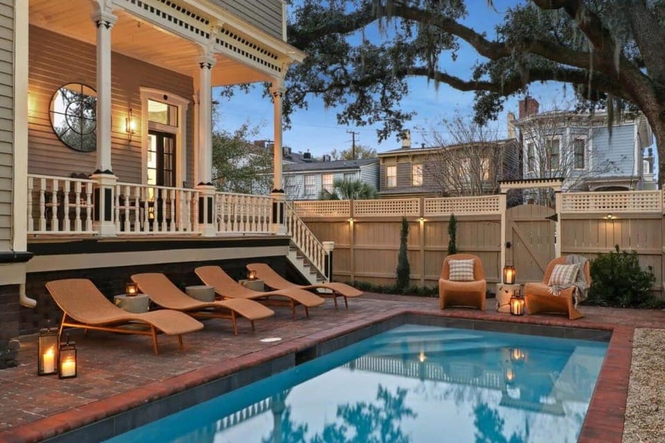 Contemporary Victorian Home Near Forsyth Park House in Savannah