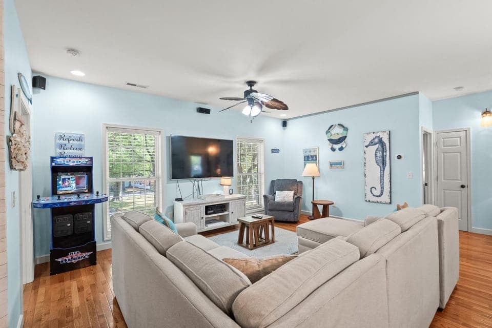 Horizon Haven House & Apartment By Beach Star House in Garden City