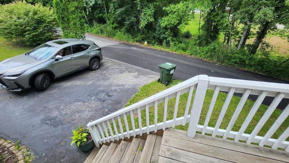 Entire cottage in Hendersonville near Asheville House in Hendersonville