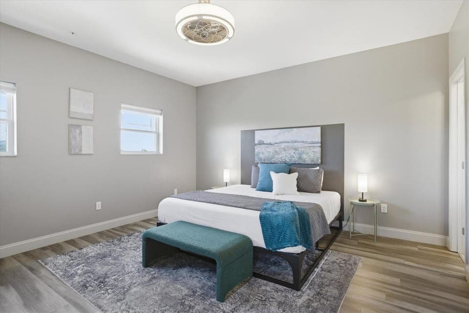 Serenity Ridge Clubhouse Unit 6- Big GroupsPool Apartment in Pigeon Forge