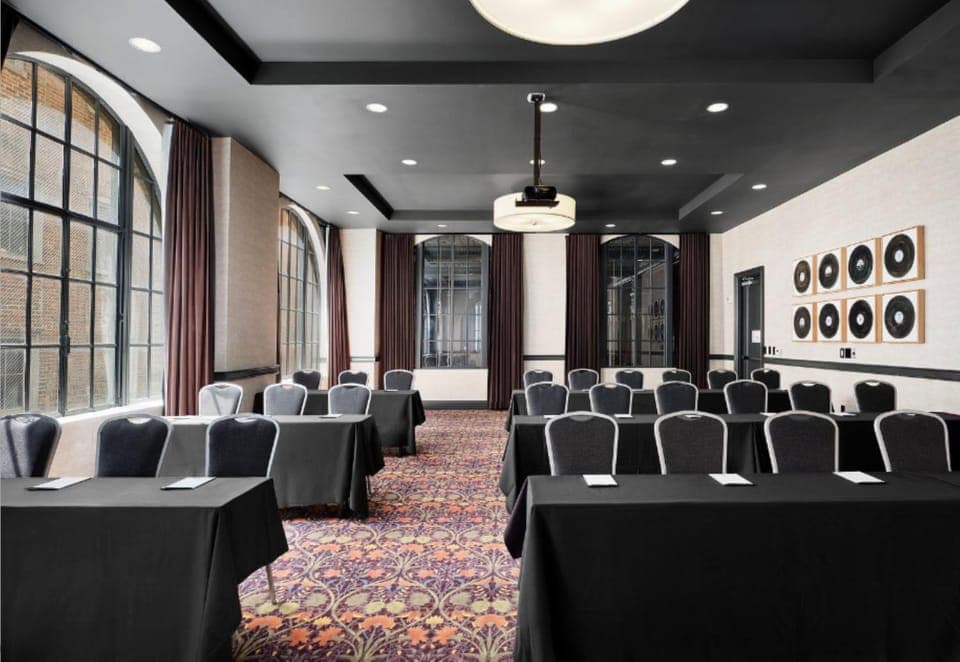 Meeting/conference room
