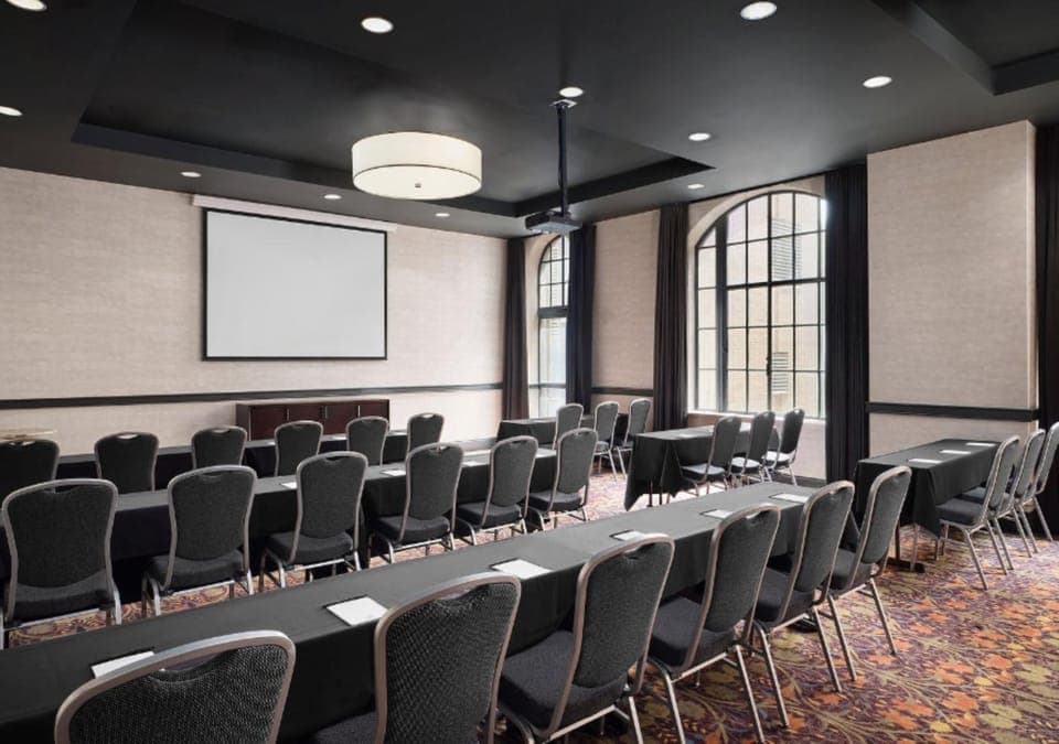 Meeting/conference room