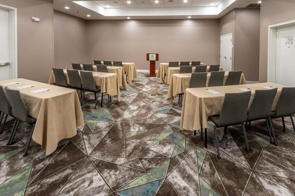 Meeting/conference room