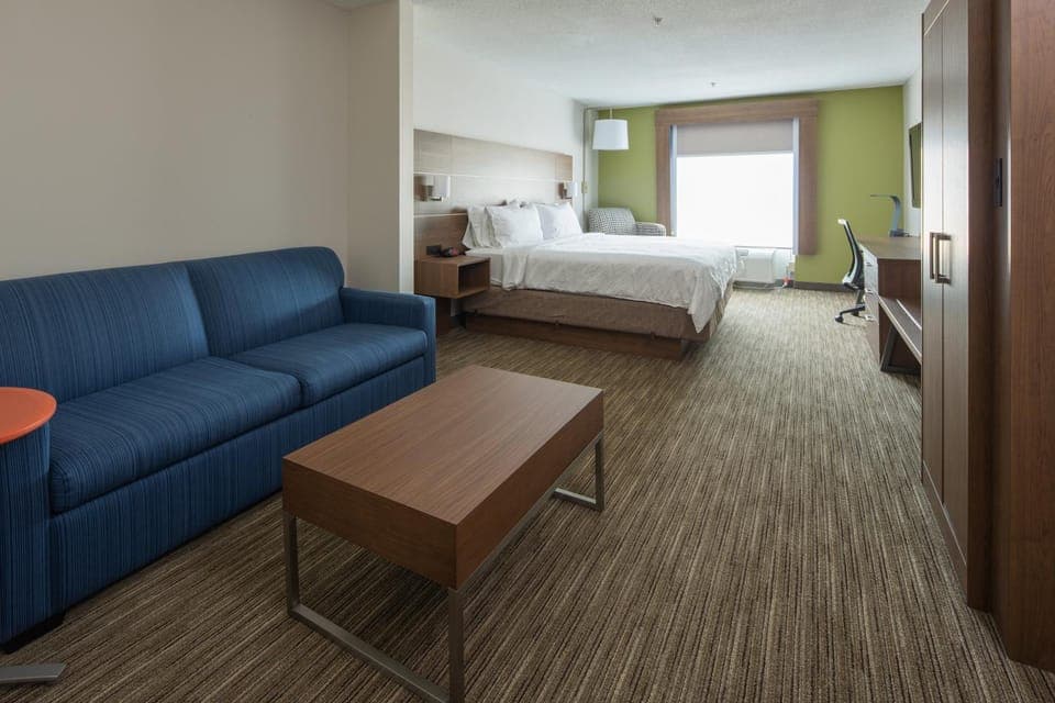 Holiday Inn Express Hotel & Suites Lenoir City Knoxville Area by IHG Hotel in Watts Bar Lake