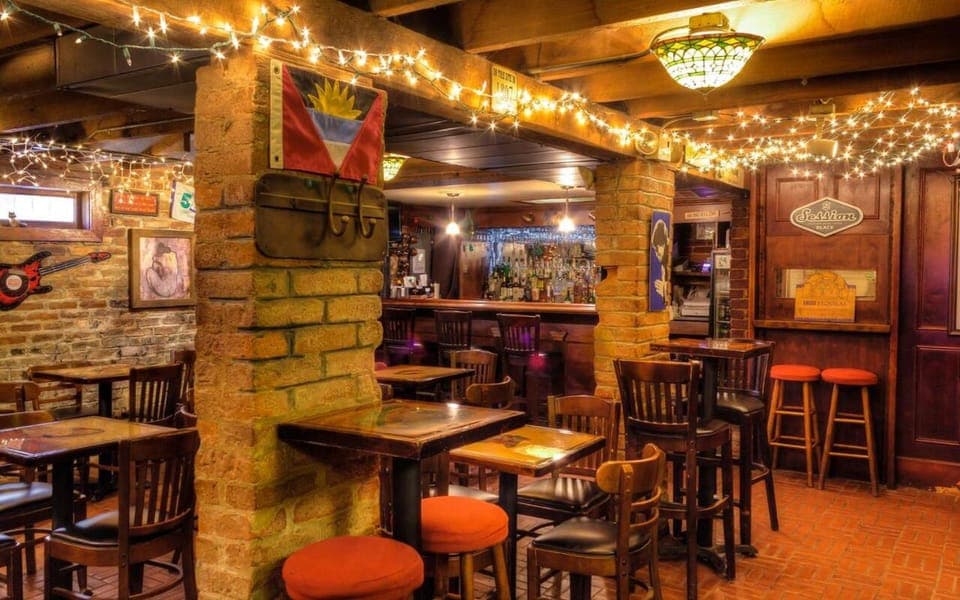 Lounge or bar