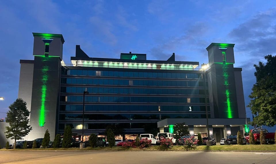 Holiday Inn Nashville Downtown - Stadium by IHG Hotel in East Nashville